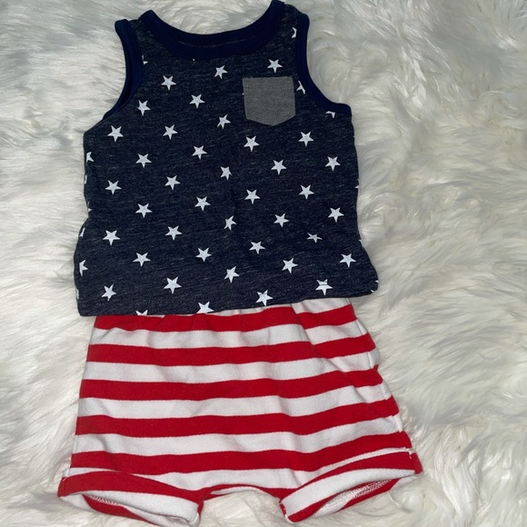 Old Navy “Americana” Baby Boy Outfit * (B7) - Picture 2 of 7